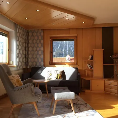 Apartment Haus Bienenhoamat Nauders